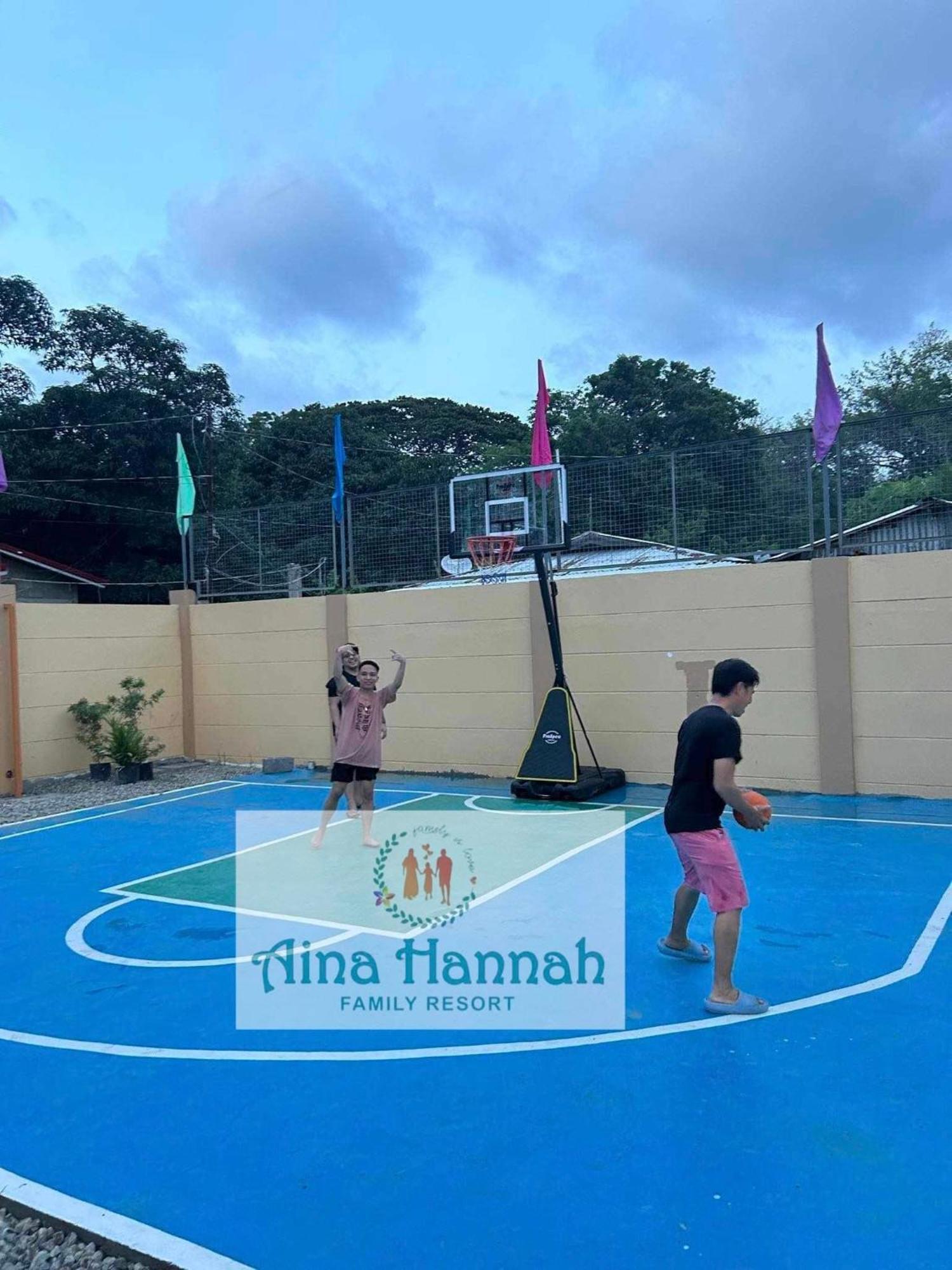 Aina Hannah Family Resort'S Greek Unit Calatagan ภายนอก รูปภาพ